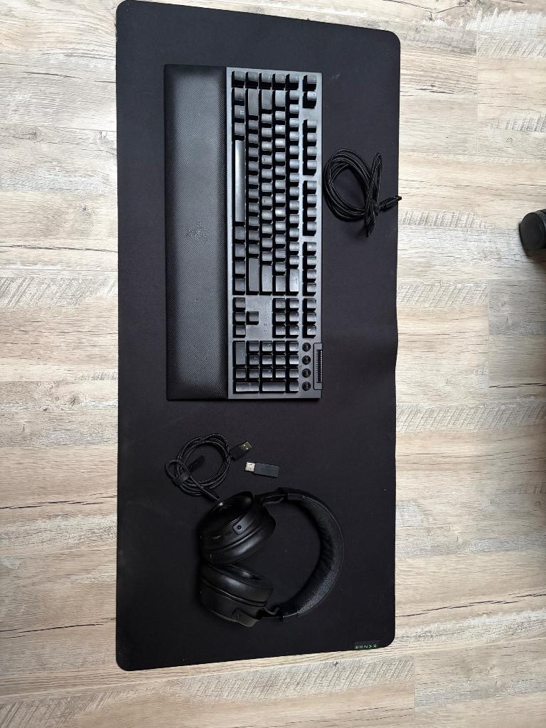 Gaming scherm+stoel+set, 3 tot 5 ms, Zo goed als nieuw, Samsung, LED