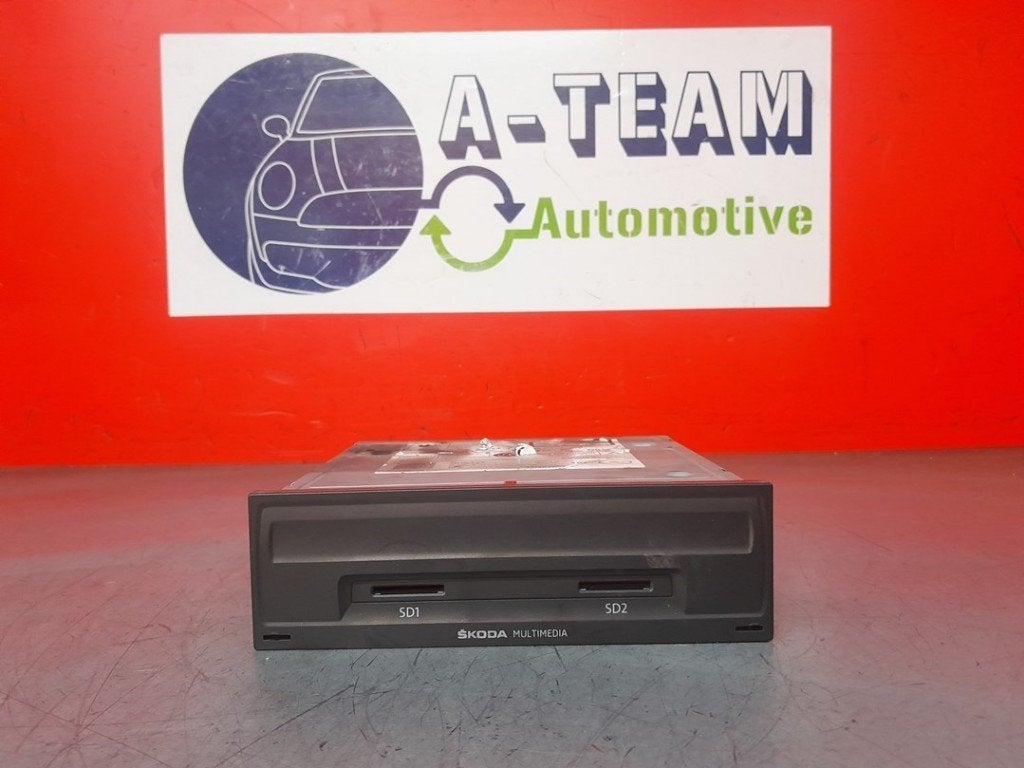 MODULE GPS Skoda Fabia III Combi (NJ5) (|5Q0035874A|), Utilisé, Info@skoda-auto.de, Skoda, Max-Planck-Straße  3-5
64331  Weiterstadt, DE