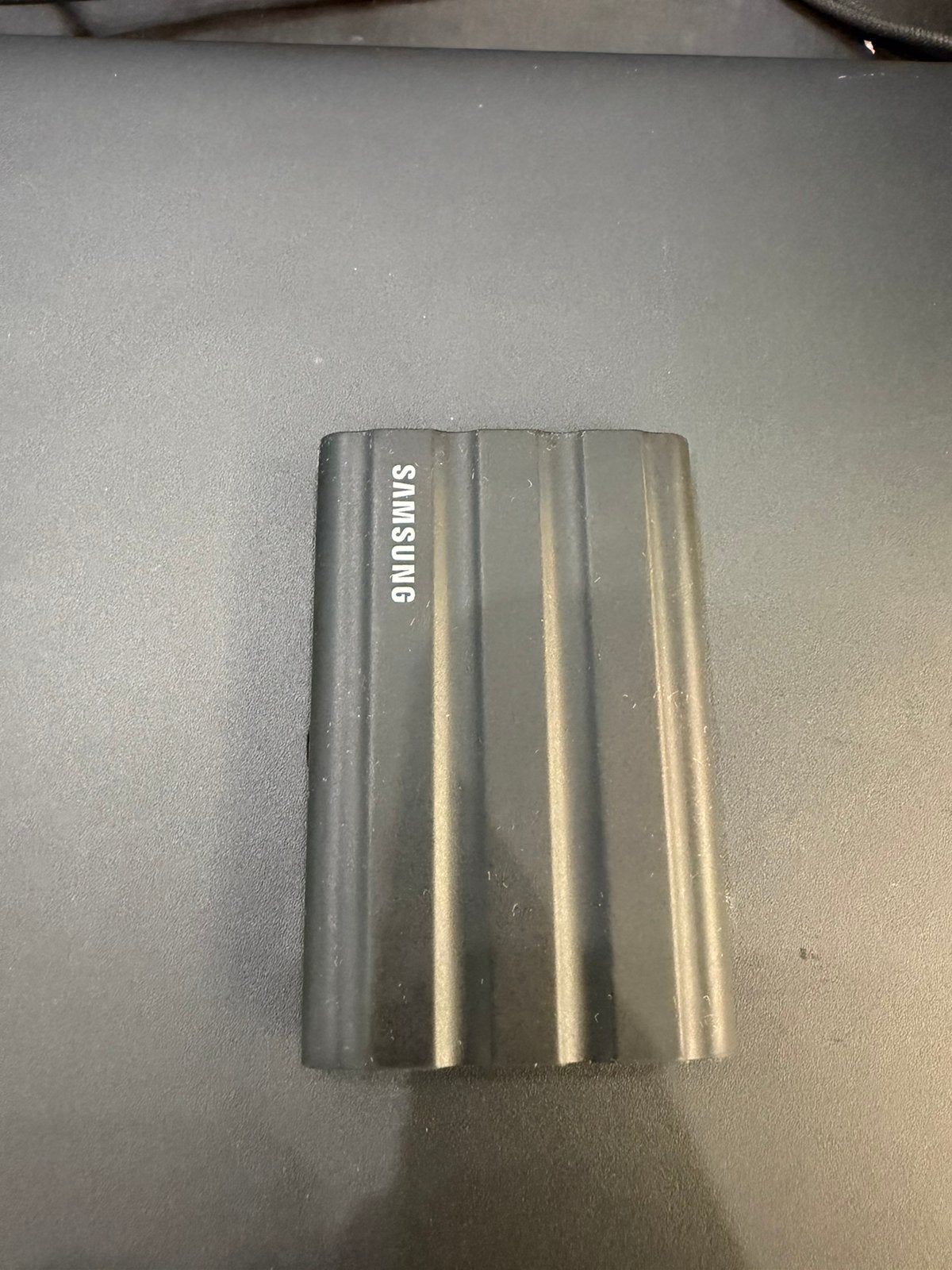 Samsung SSD T7 Shield 4t, Ophalen, Zo goed als nieuw