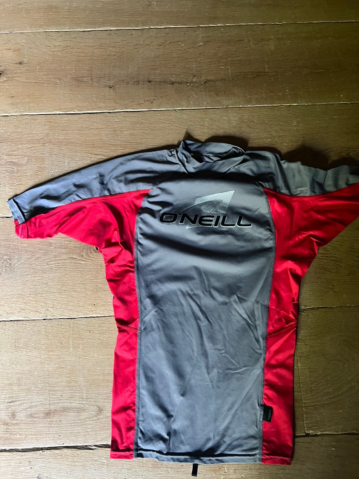 Zwemshirt O’Neill maat medium, Kleding | Heren, Badmode en Zwemkleding, Ophalen, Maat 48/50 (M)