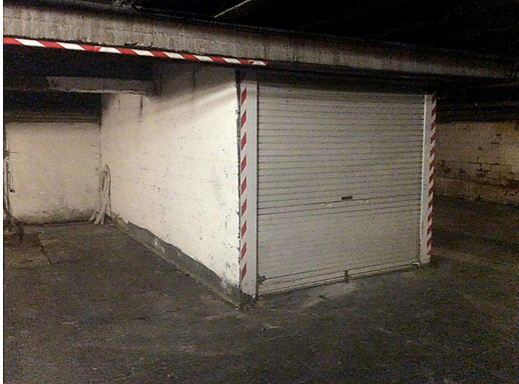 TE HUUR: Garagebox in Kortrijk met elec 220V, nabij station., Immo, Garages & Places de parking, Province de Flandre-Occidentale