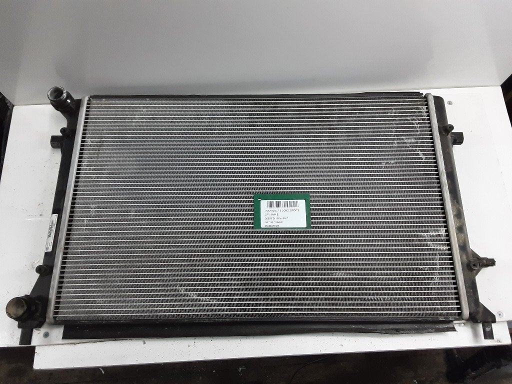 RADIATEUR Volkswagen Golf V (1K1) (1K0121251E), Gebruikt, Volkswagen, Mevr. I. Hauben, Rue de l'Espoir 34 34
4030  GRIVEGNÉE, BE