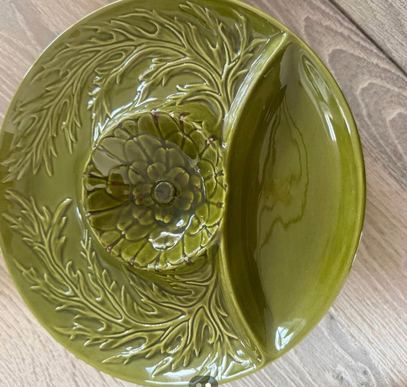 Assiettes d'artichauts, Enlèvement, Comme neuf