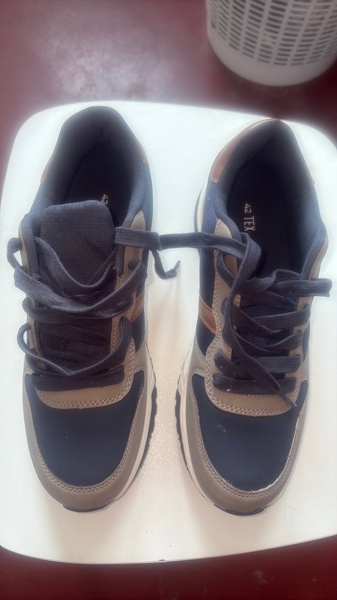 Chaussures sportives en cuir pour hommes, Vêtements | Hommes, Chaussures, Neuf, Enlèvement ou Envoi, Autres couleurs, Baskets