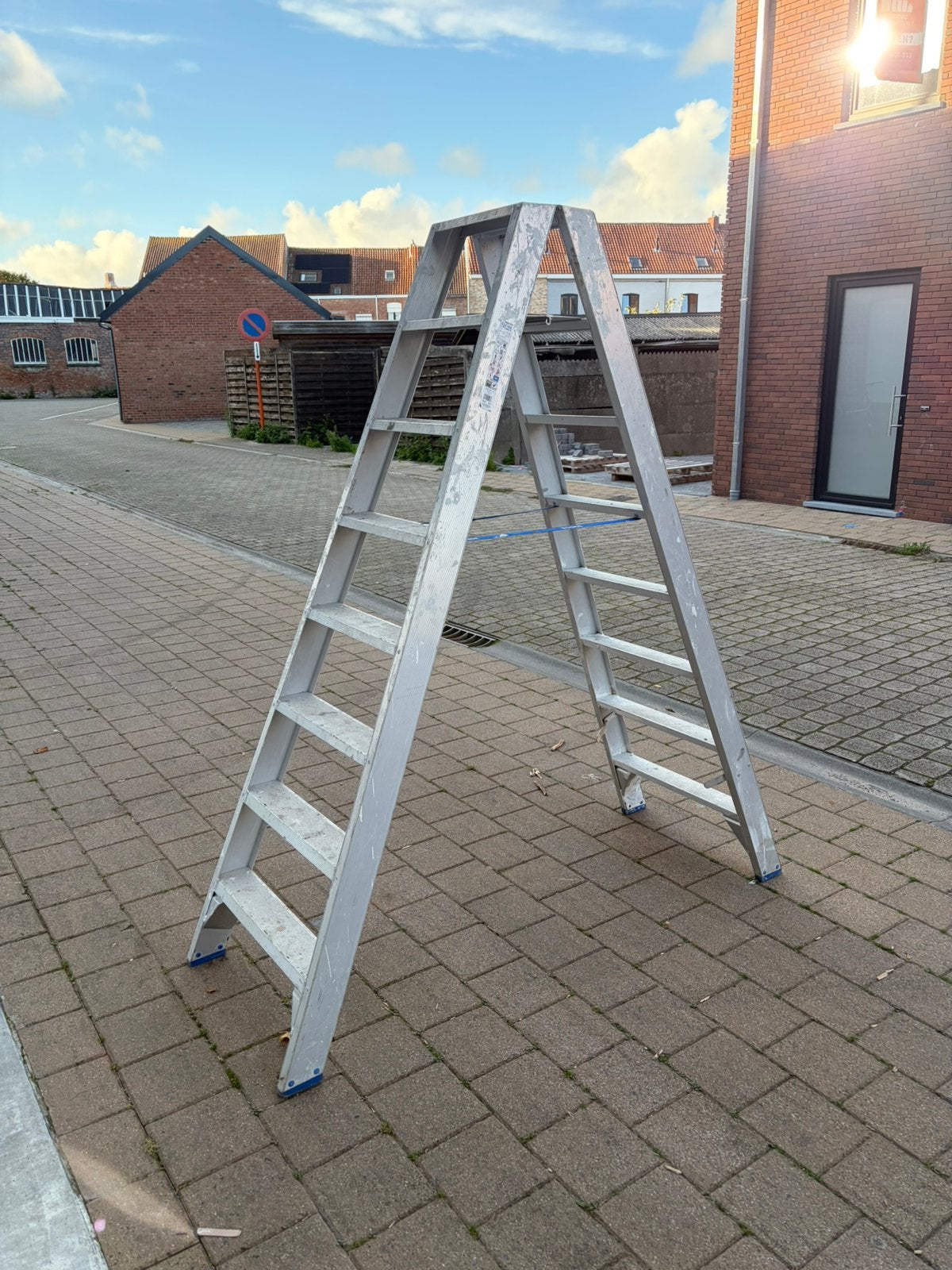 Échelle double Solide DT08, Enlèvement, Utilisé, Pliable ou rétractable/escamotable