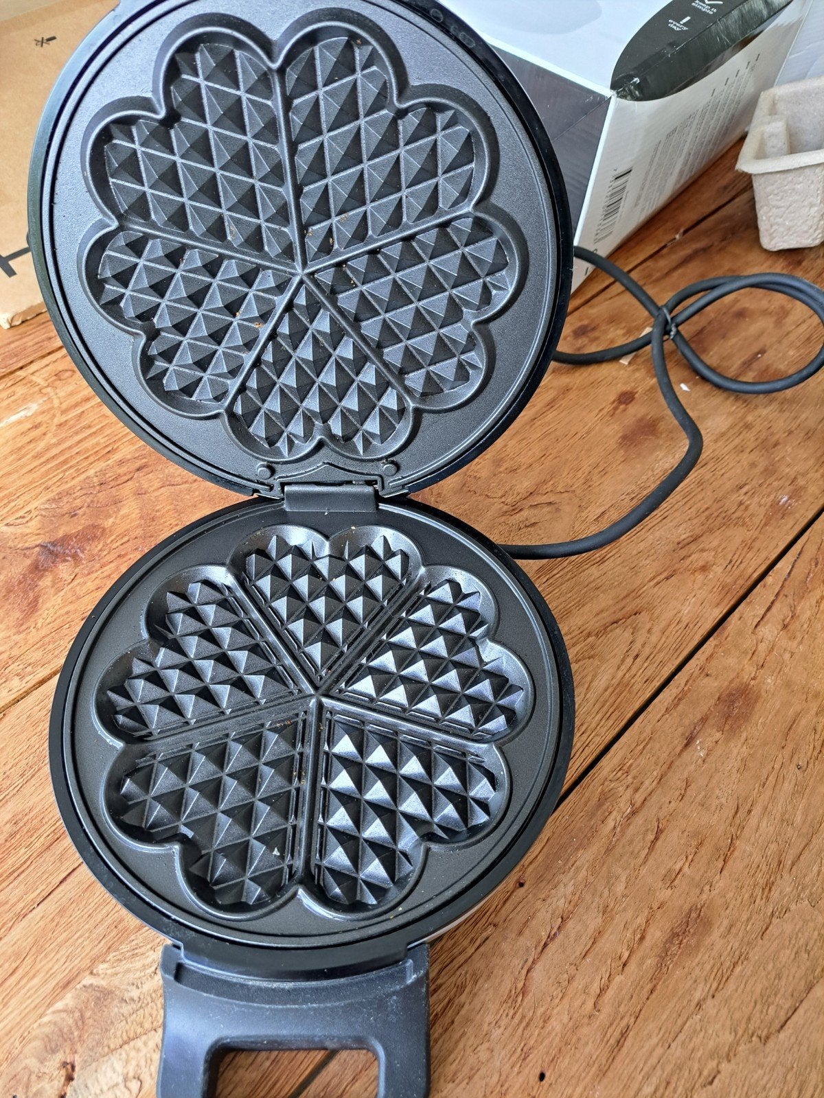 waffelmaker in hartjesvorm ICA, Enlèvement ou Envoi, Plaques amovibles, Neuf