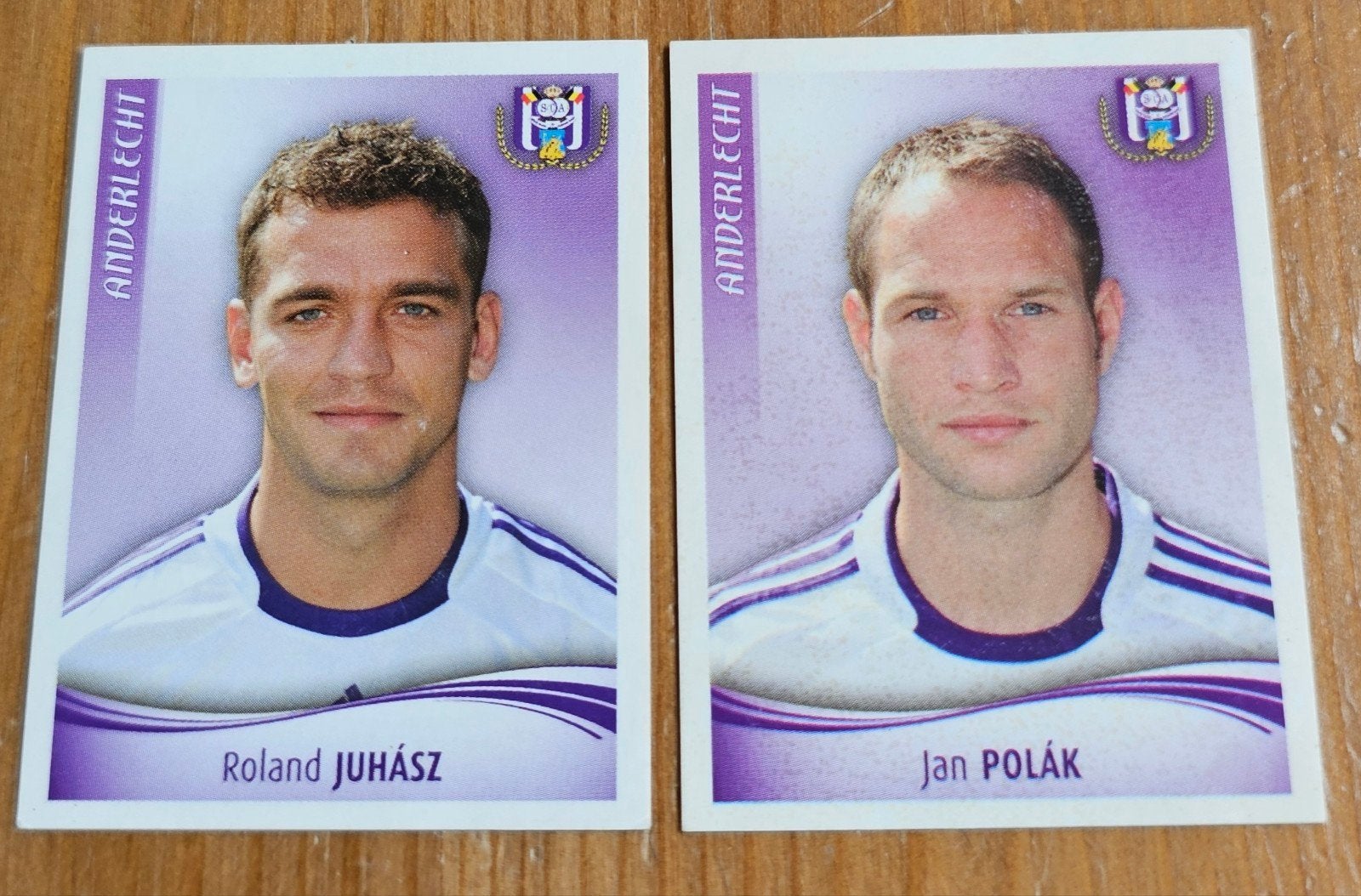 Panini Football 2010 2 SC Anderlecht Stickers Voetbal!, Ophalen of Verzenden, Zo goed als nieuw, Meerdere stickers