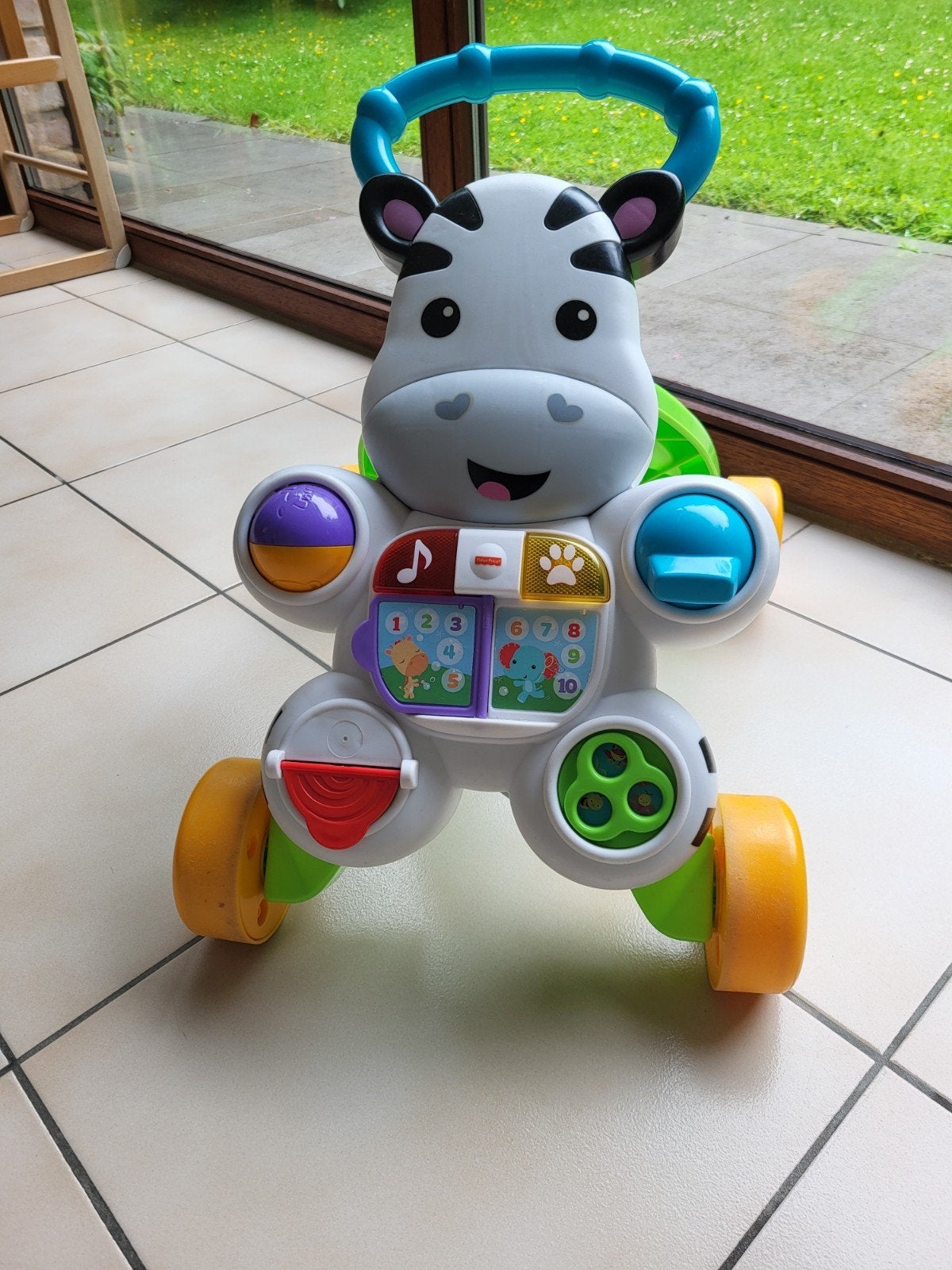 Trotteur bébé Fischer Price, Enlèvement