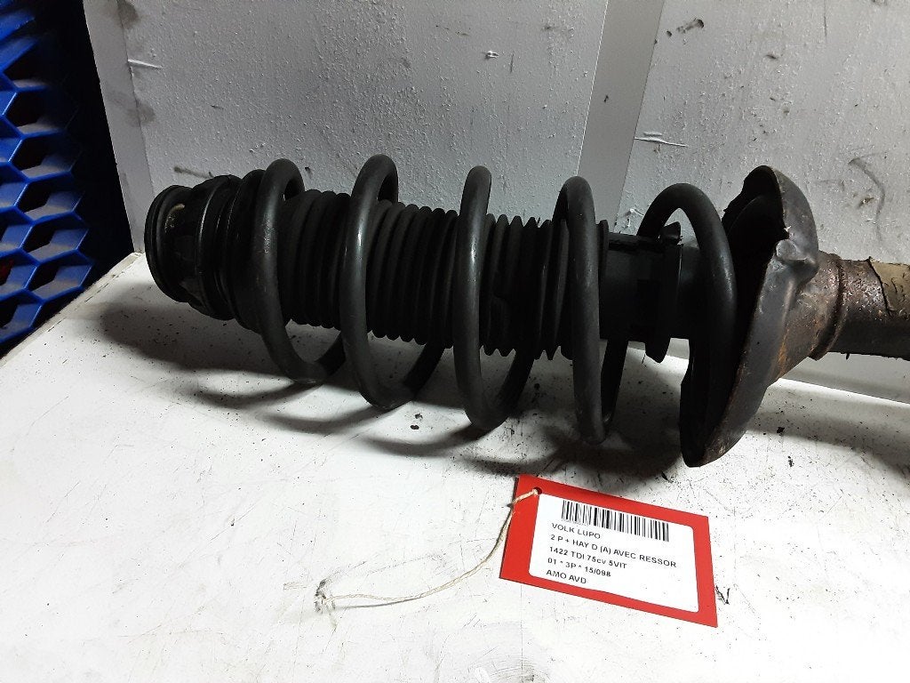 AMORTISSEUR OU ABSORBEUR DE CHOC AVANT DROIT Lupo (6X1), Volkswagen, Mevr. I. Hauben, Utilisé, Rue de l'Espoir 34 34
4030  GRIVEGNÉE, BE