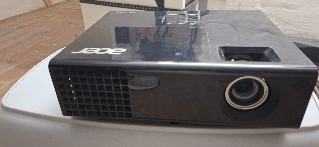 Beamer Acer X1240 DLP, Audio, Tv en Foto, Beamers, Ophalen, DLP, Overige resoluties, Gebruikt