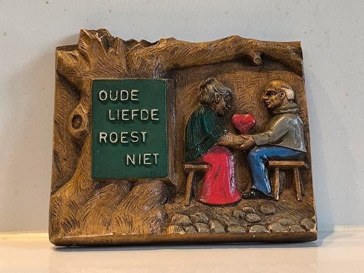 Oude liefde roest niet, wandbord, Antiquités & Art, Antiquités | Assiettes décoratives & Carrelages, Enlèvement ou Envoi