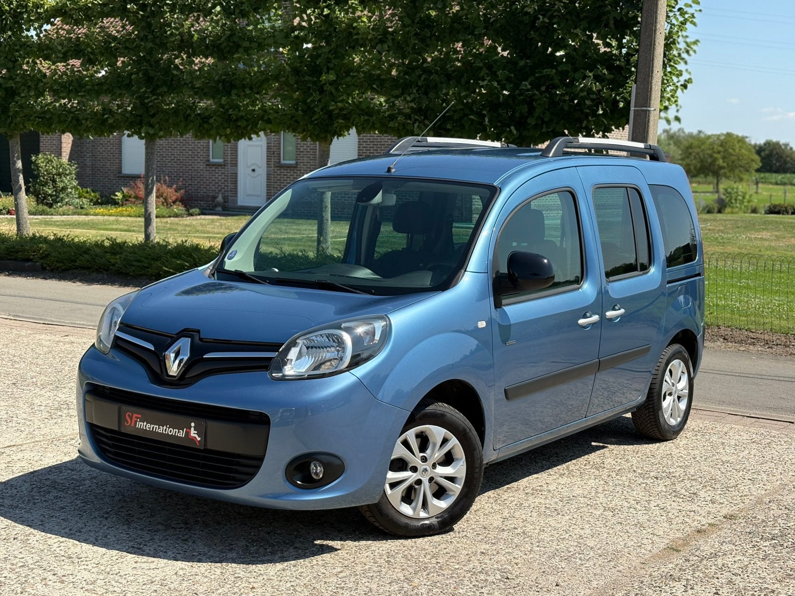 Renault Kangoo 1.2benzine Automaat Limited Cruise 2017, Auto's, Blauw, Bedrijf, Automaat, Parkeersensor
