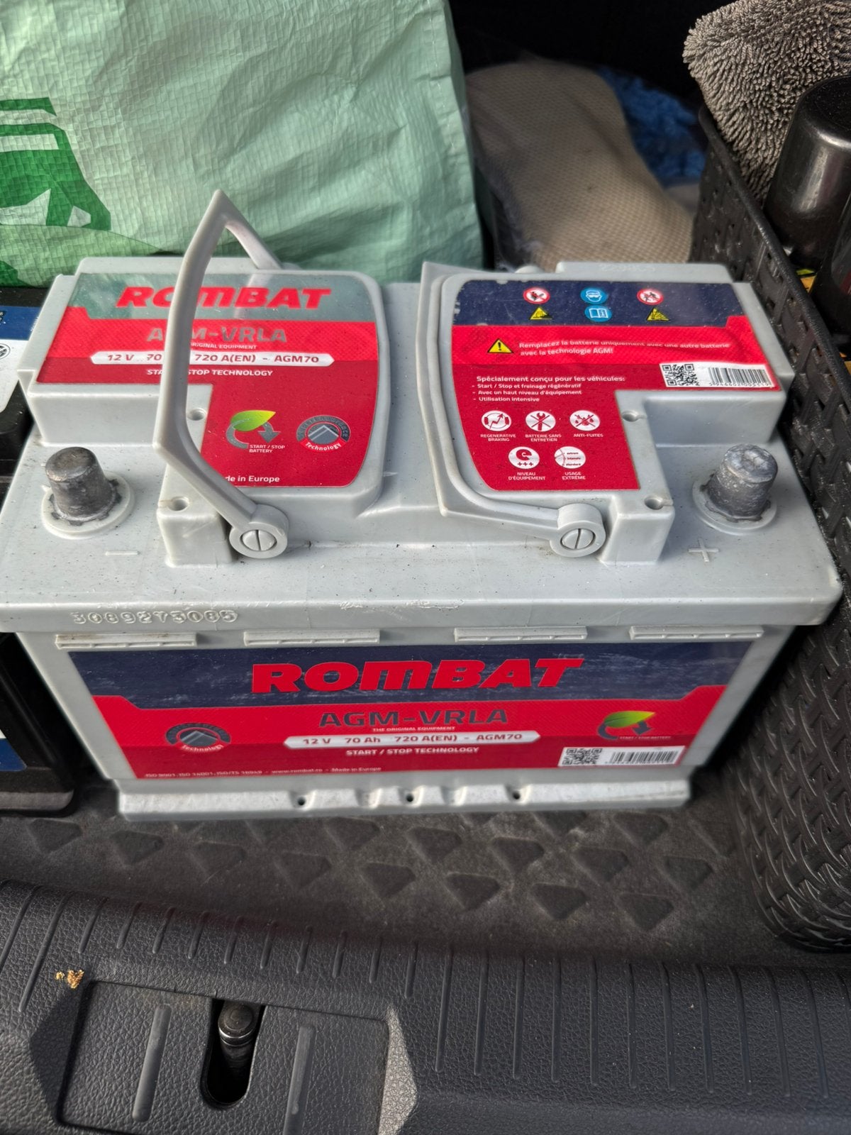 Batterie Voiture Rombat 12v 70ah 720A, Enlèvement