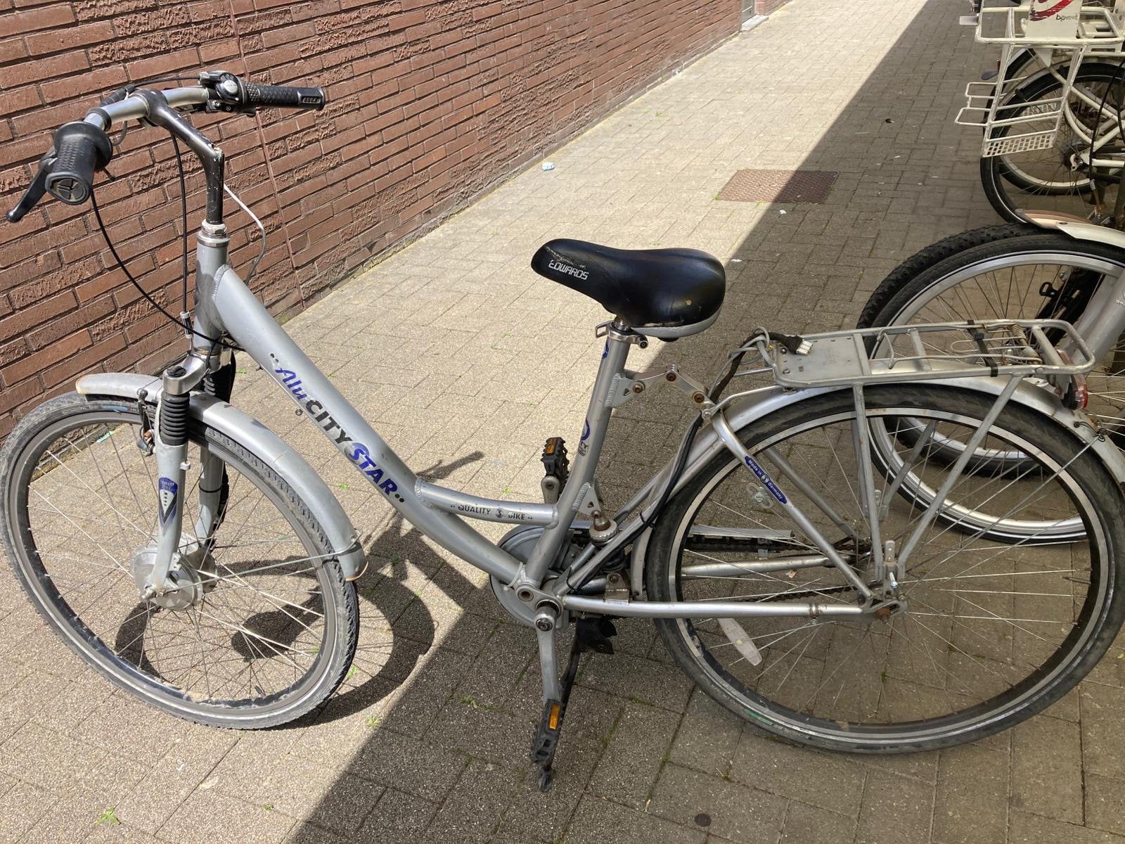 Damen fiets, Ophalen, Zo goed als nieuw