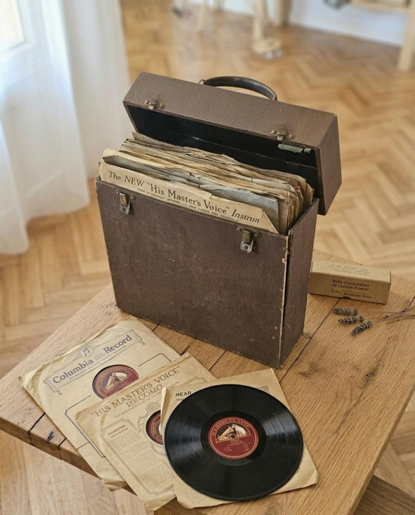 Vintage „" His Master's Voice "” hoesje + pakket van 30 schi