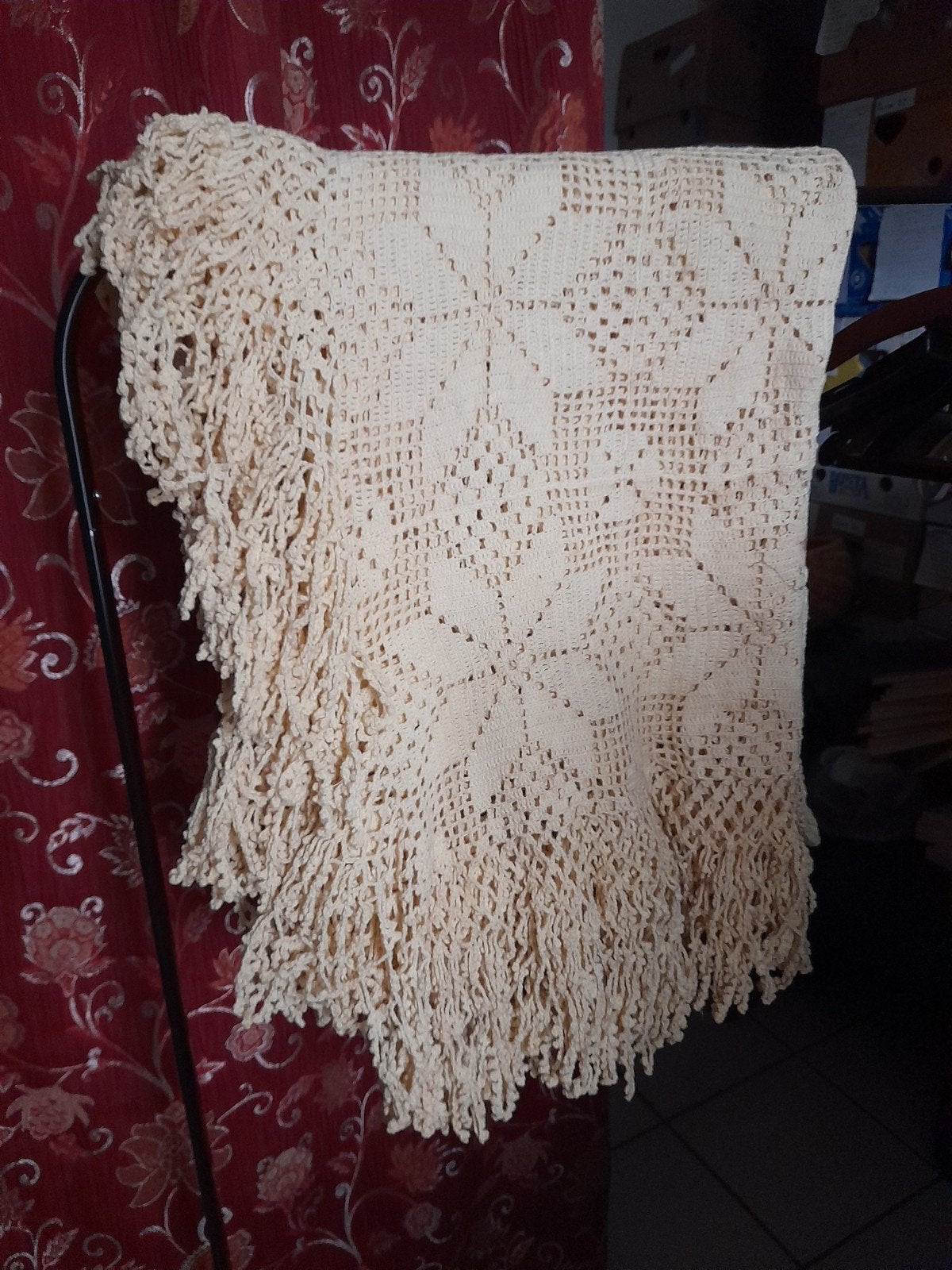 "Plaid" en coton crocheté à la main dans les années 50, Antiquités & Art, Antiquités | Vêtements et Textile, Enlèvement ou Envoi