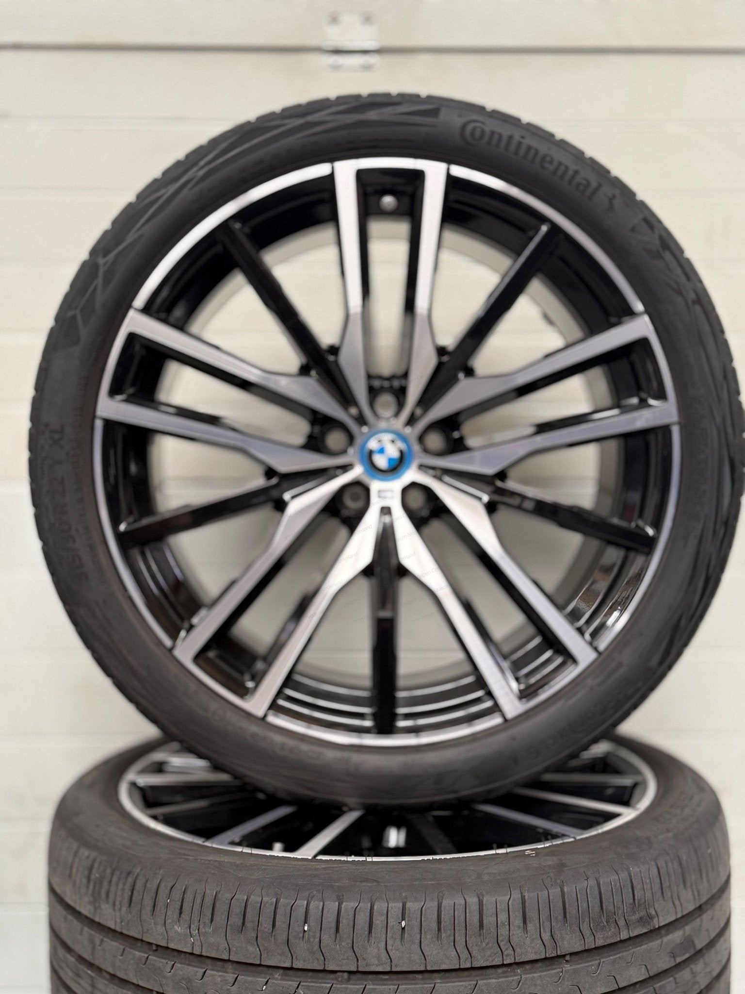 DEMO 22’’ BMW X5 X6 G05 G06 VELGEN ZOMERBANDEN ORIG SET TPMS, Auto-onderdelen, Banden en Velgen, Banden en Velgen, Zomerbanden