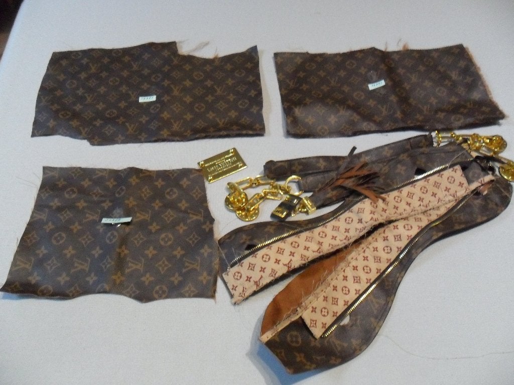 Pour pièces, ce qui reste d'un vieux sac Louis Vuitton, Bijoux, Sacs & Beauté, Sacs | Sacs Femme, Enlèvement ou Envoi, Utilisé