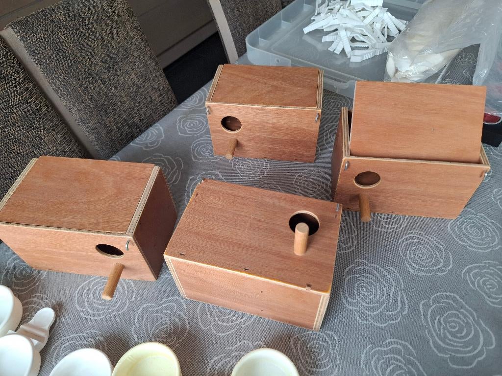 Nestkastjes, Ophalen, Nieuw