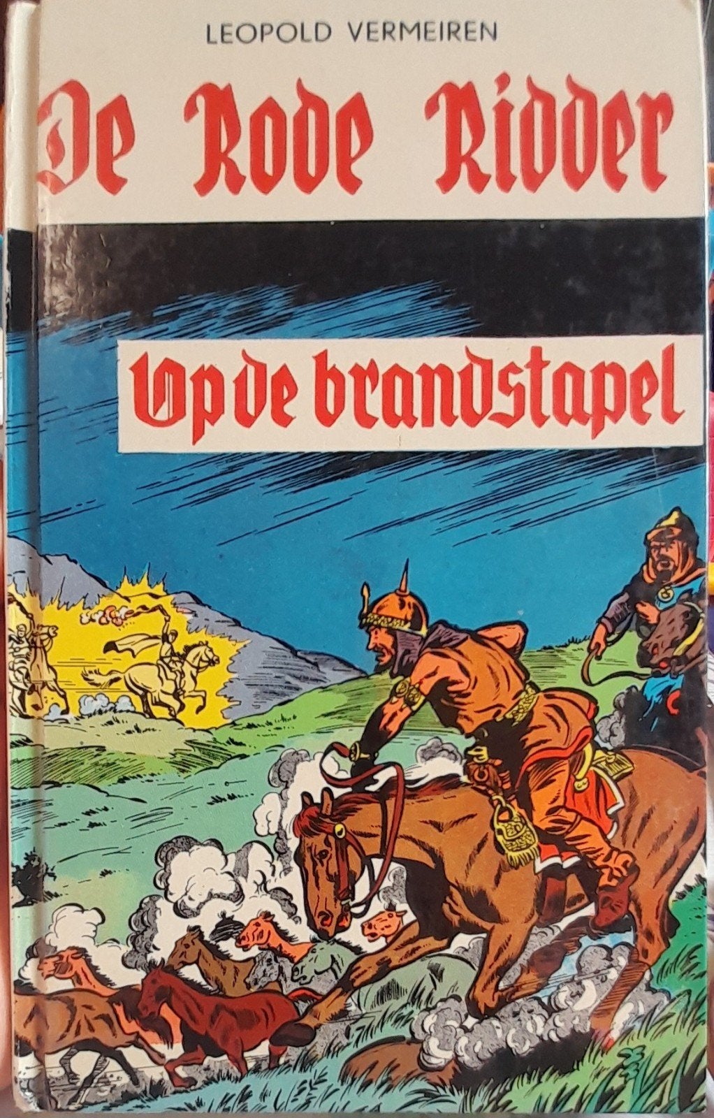 Boek De rode ridder Op de brandstapel, Ophalen of Verzenden