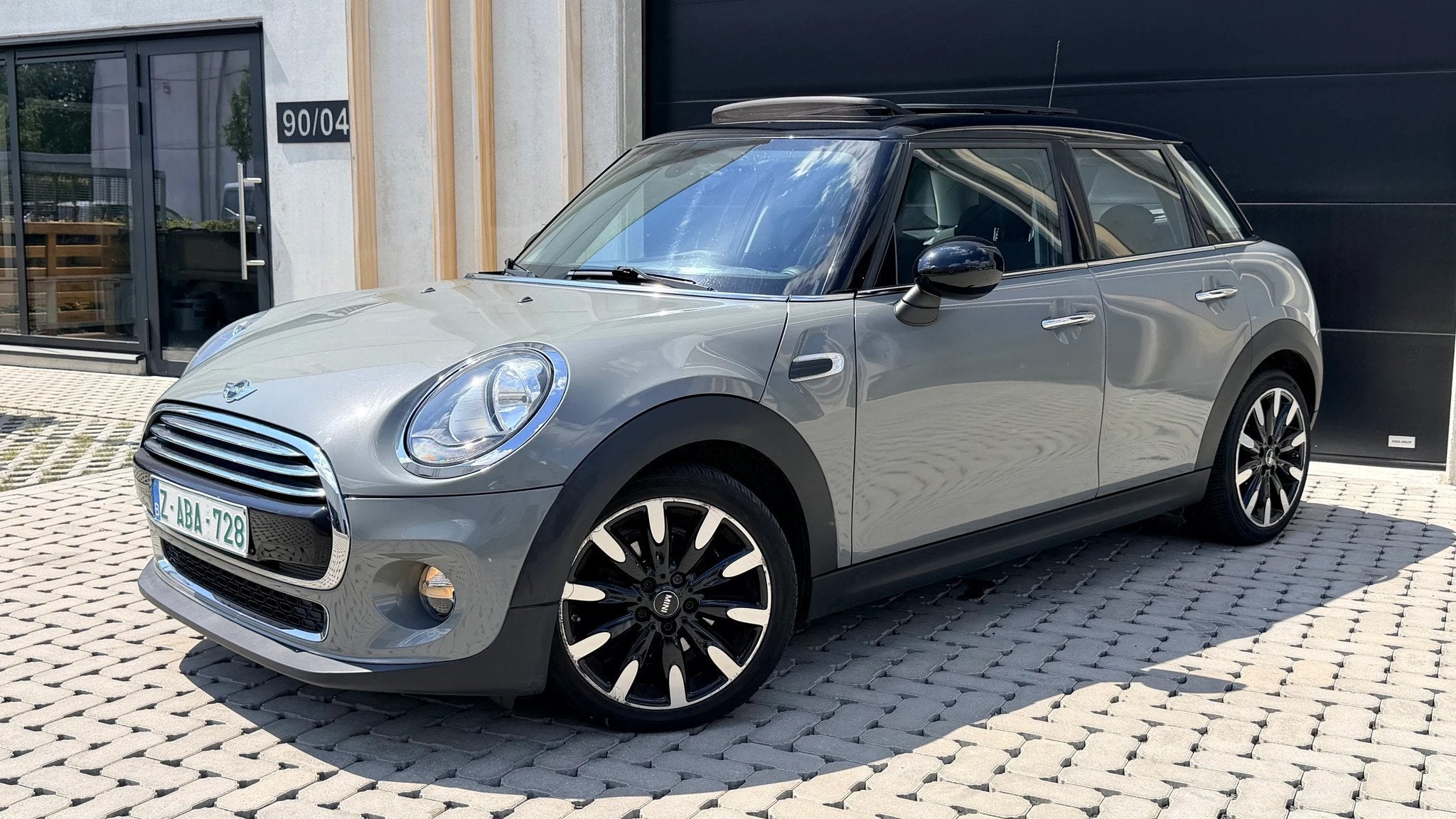 MINI Cooper 1.5 Essence // 99000 KM // 12 MOIS DE GARANTIE, 100 kW, Argent ou Gris, Achat, Euro 6
