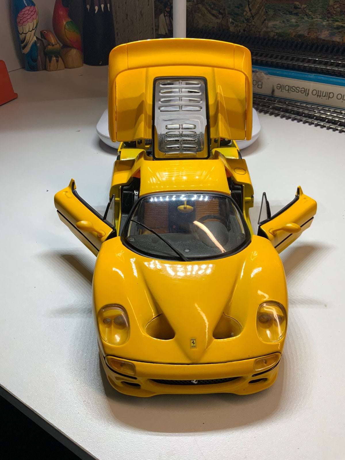VOITURE DE COLLECTION FERRARI F50 JAUNE 1/18 MAISTO/SHELL, Enlèvement ou Envoi, Comme neuf, Voiture, Maisto