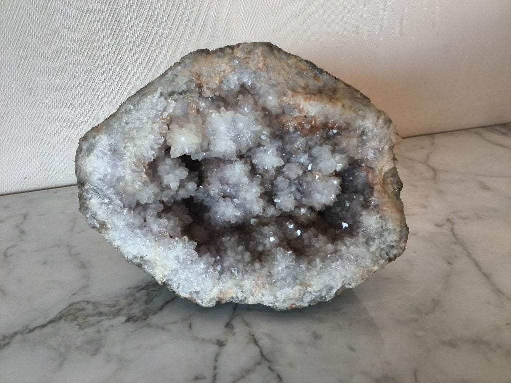 Ancienne grande géode en quartz améthyste de +- 8 kg, Collections, Minéraux & Fossiles, Enlèvement ou Envoi, Minéral