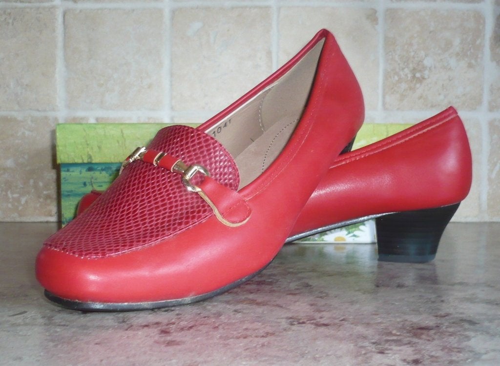Rode lederen schoenen "Confort soft shoes" maat 41 - NIEUW !, Confort soft shoes, Schoenen met lage hakken, Nieuw, Ophalen of Verzenden