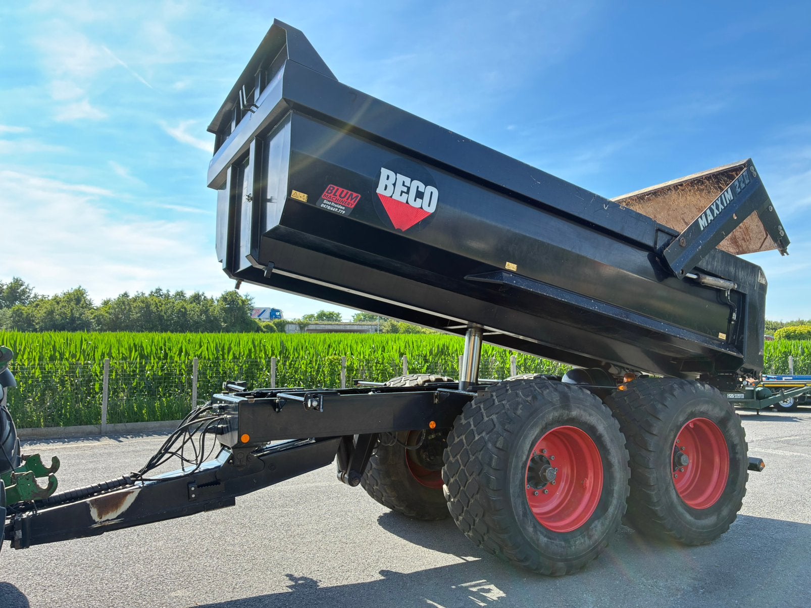 Benne basculante Beco Maxxim 220, Articles professionnels, Enlèvement, Dumper