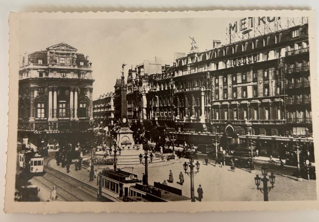 Carte postale Bruxelles Place Brouckère, Collections, Envoi, 1940 à 1960, Non affranchie, Bruxelles (Capitale)