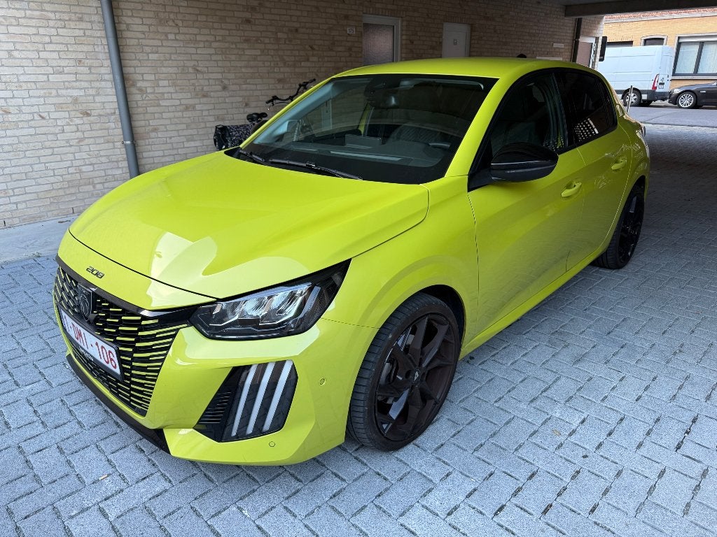 Peugeot 208 Allure te koop, Auto's, Voorwielaandrijving, Dealer onderhouden, Euro 6, 4 cilinders