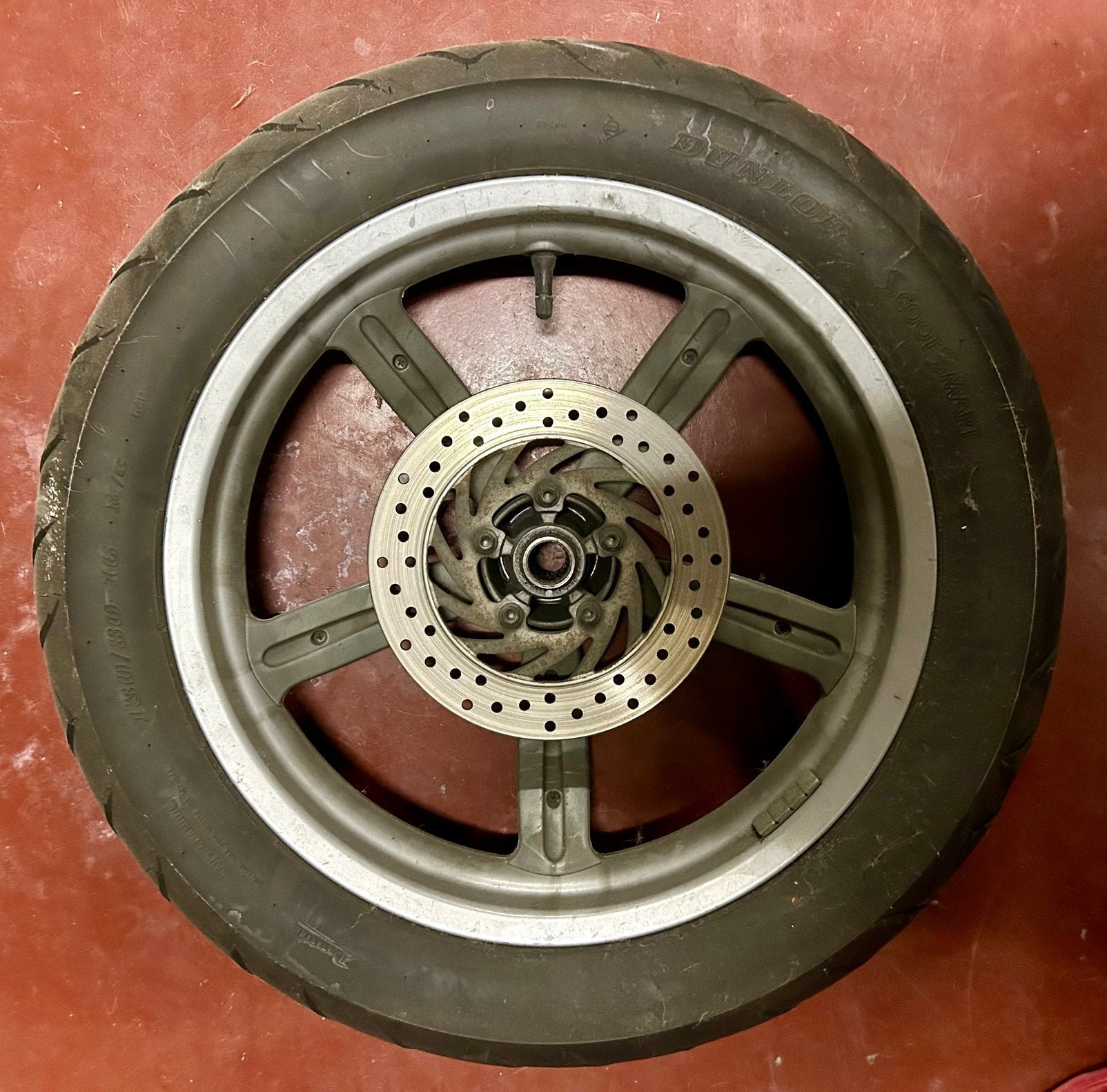 Velgenset met remschijven 16 inch van Aprilia Scarabeo 125cc, Enlèvement, Comme neuf, Autres types, Aprilia