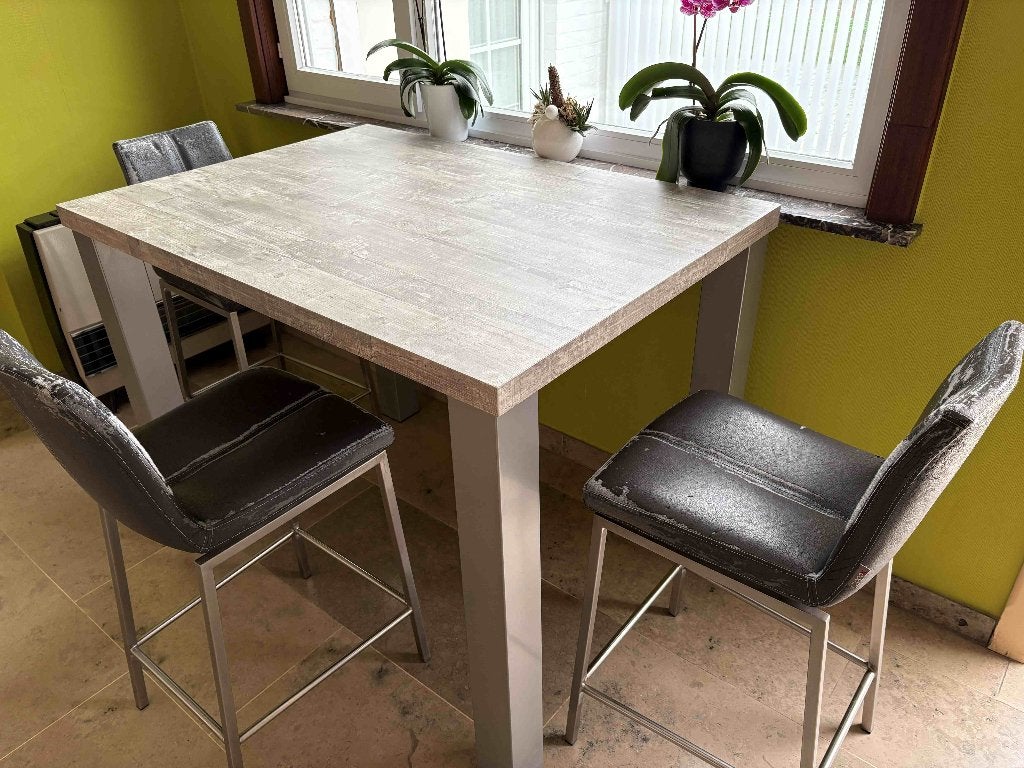 Hoge keukentafel, Huis en Inrichting, Ophalen, Zo goed als nieuw