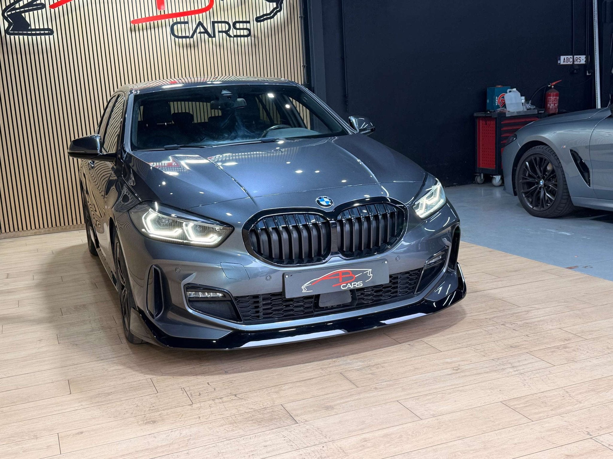 BMW 1 Serie 118 I * PACK M PERFORMANCE * GARANTIE 12 MOIS *, Autos, Argent ou Gris, Achat, Entreprise, Boîte manuelle