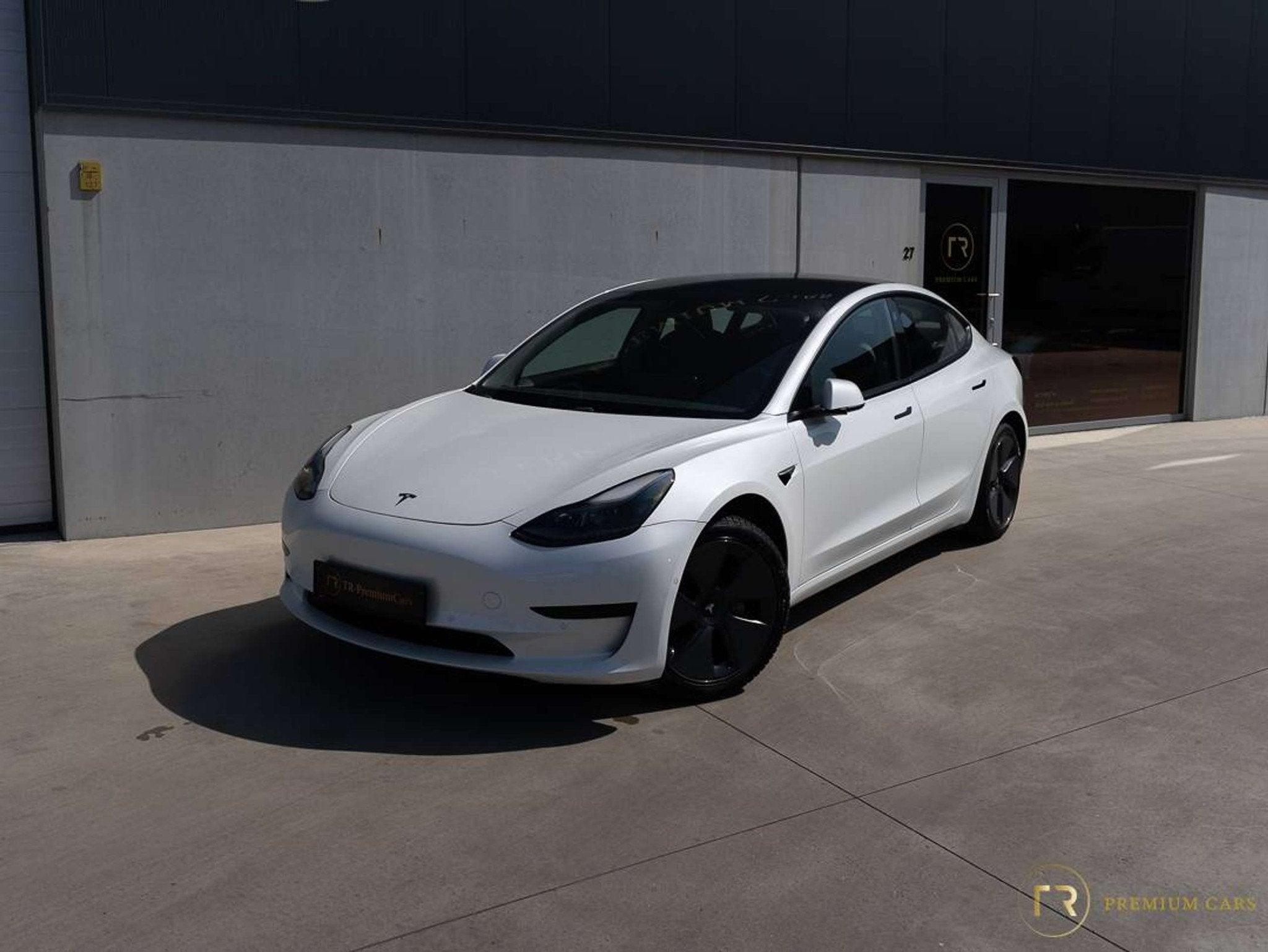 Tesla Model 3 Standard Plus l Facelift l Trekhaak l 95% SOH, Autos, Cuir, Achat, 4 portes, https://public.car-pass.be/vhr/09f6c12f-5905-4fd2-adb1-d6200e6e7840
