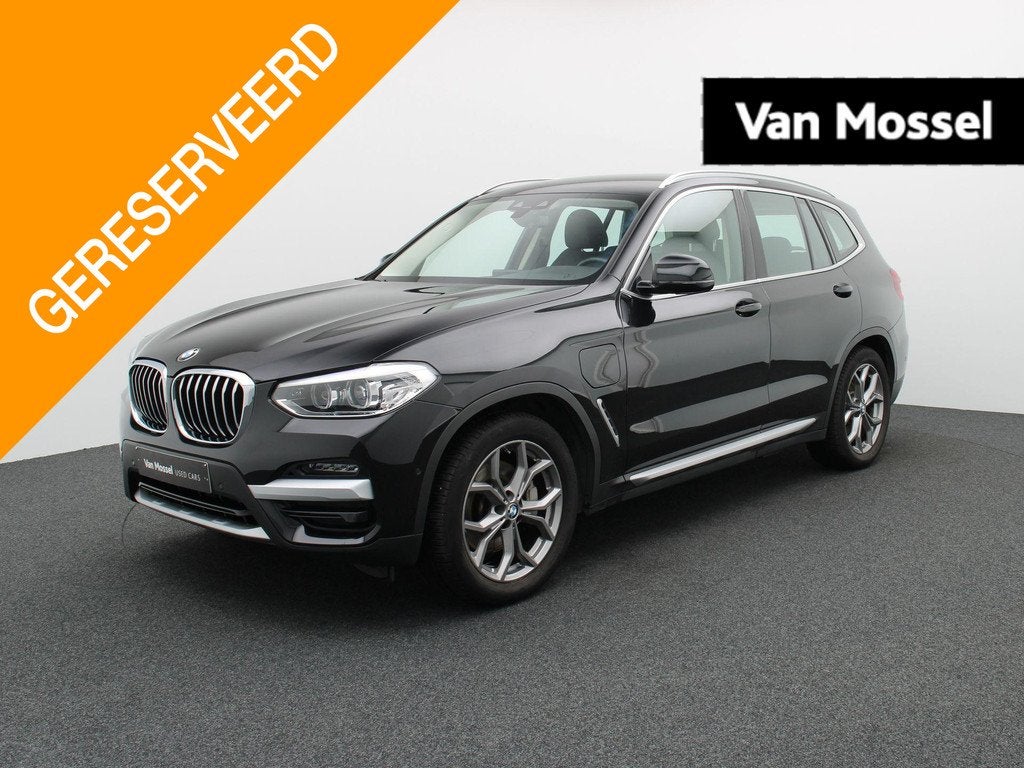 BMW X3 xDrive30e (135 kW) (automatique), Autos, BMW, 12 kWh, 215 kW, 2000 kg, 2065 kg