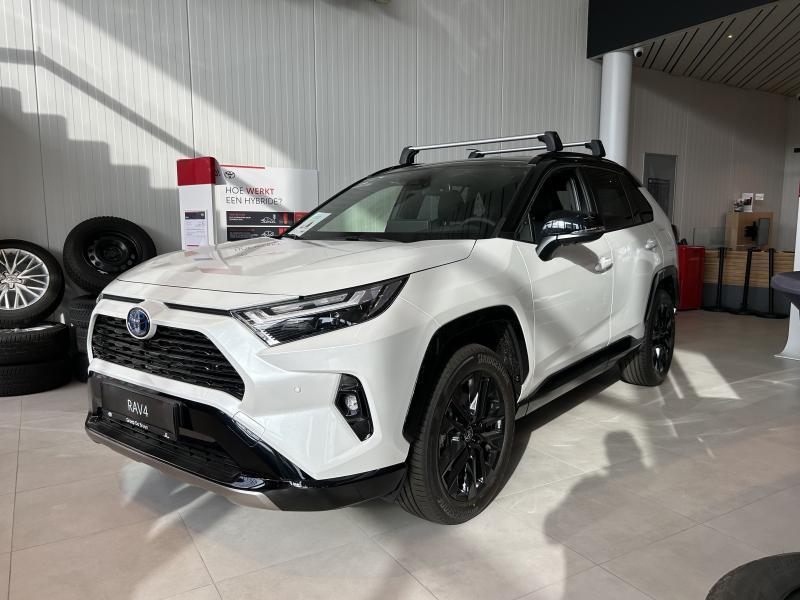 Toyota RAV-4 NEW STOCK Style Plus, Auto's, Toyota, Automaat, 2490 cc, 131 kW, Wit