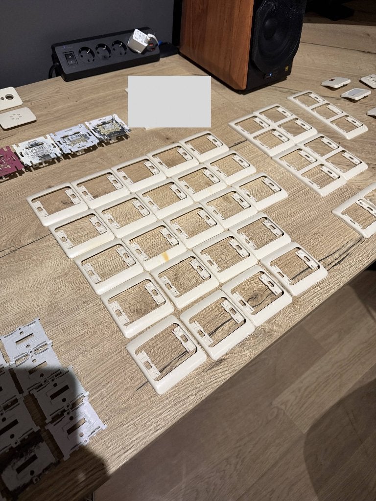 Niko PR20 schakelaars stopcontacten afdekramen afwerkingset, Ophalen, Gebruikt, Overige merken, Overige typen