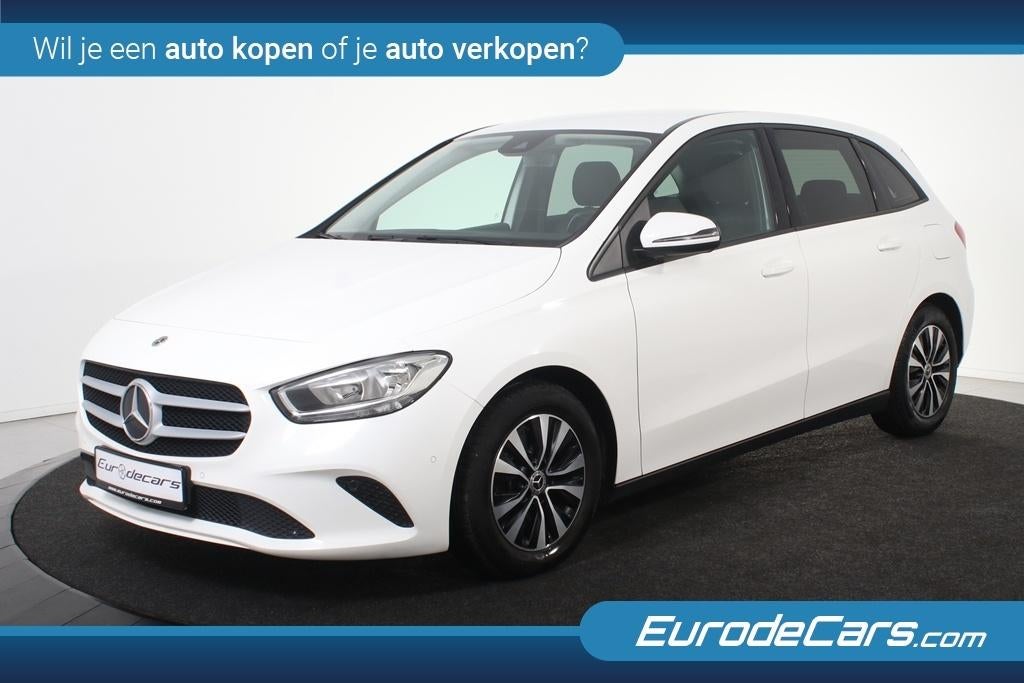 Mercedes Benz B180 Automaat *1ste Eigenaar*Leer*Navigatie*, Monovolume, 4 cilinders, 700 kg, Leder en Stof