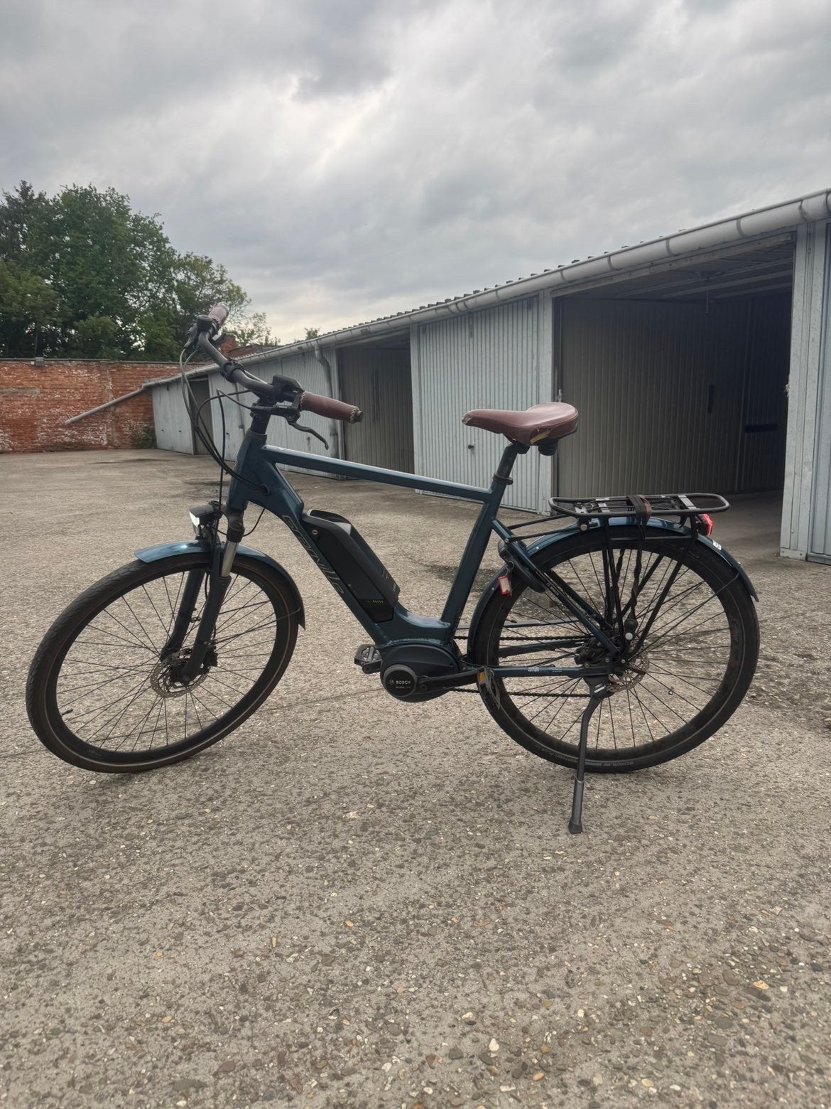 VÉLO ÉLECTRIQUE GRANVILLE AVEC MOTEUR CENTRAL BOSCH, Vélos & Vélomoteurs, Enlèvement, Comme neuf