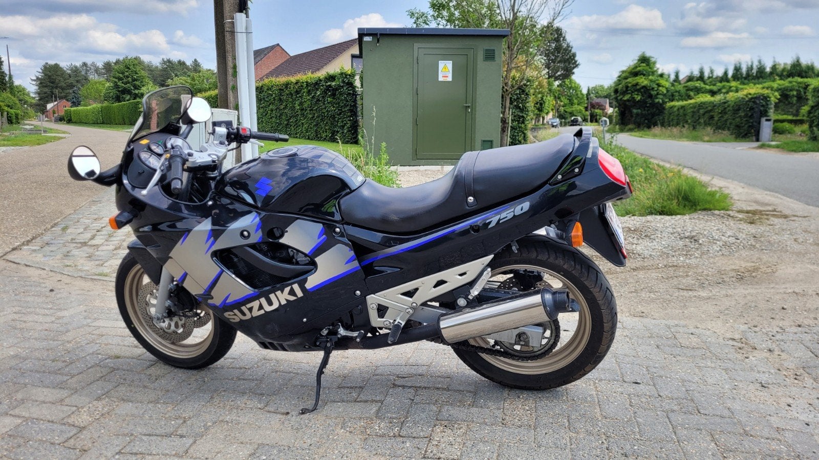 Suzuki GSX750F 1994, Particulier