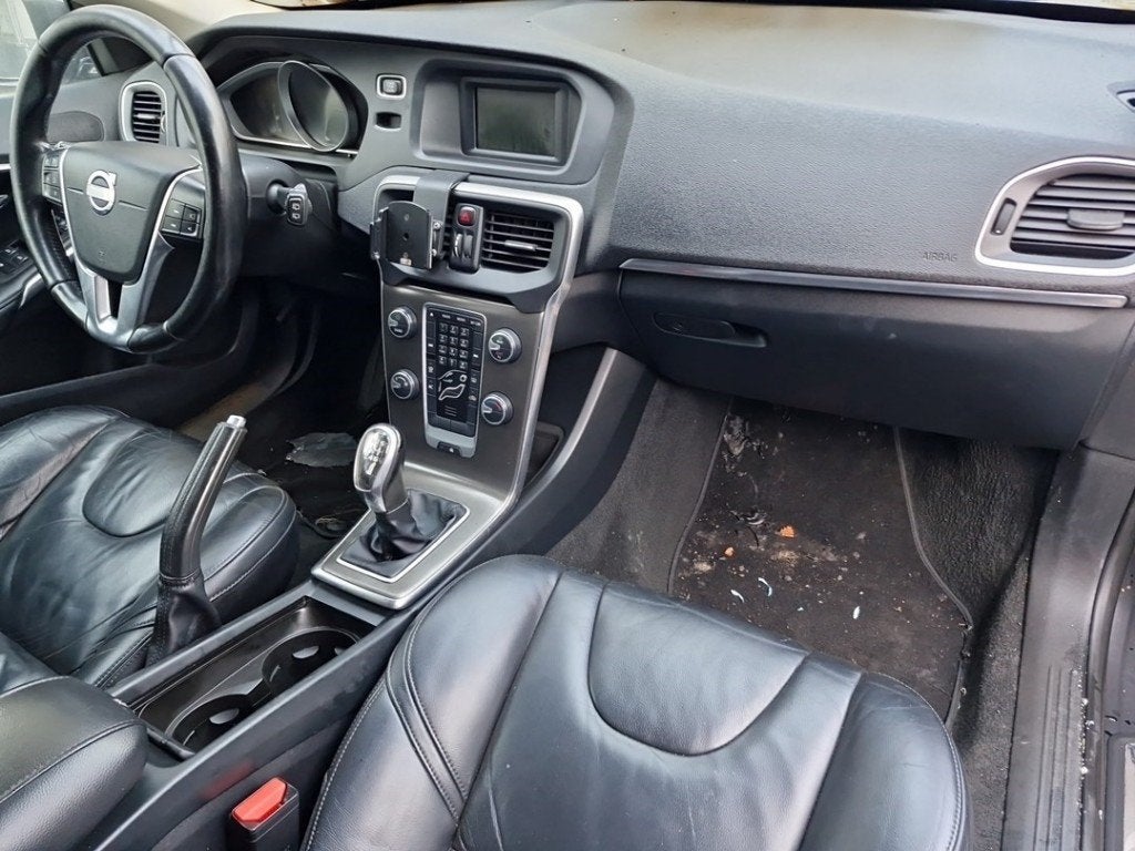 COMPARTIMENT A GANTS Volvo V40 (MV) (01-2012/08-2019), Autos : Pièces & Accessoires, Info@volvocars.com, Volvo Car Germany GmbH