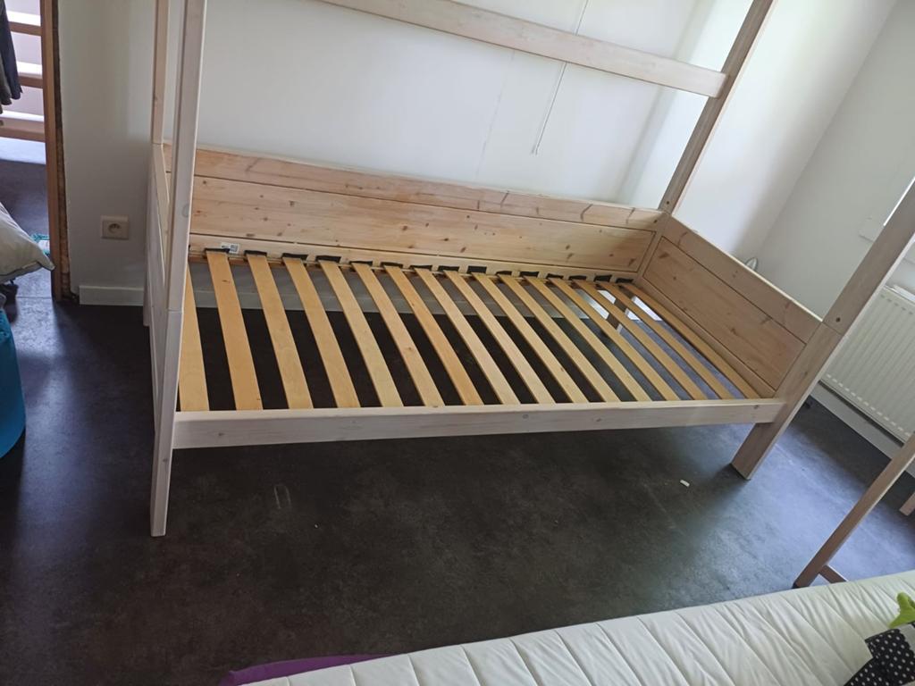 Lifetime bed, Ophalen