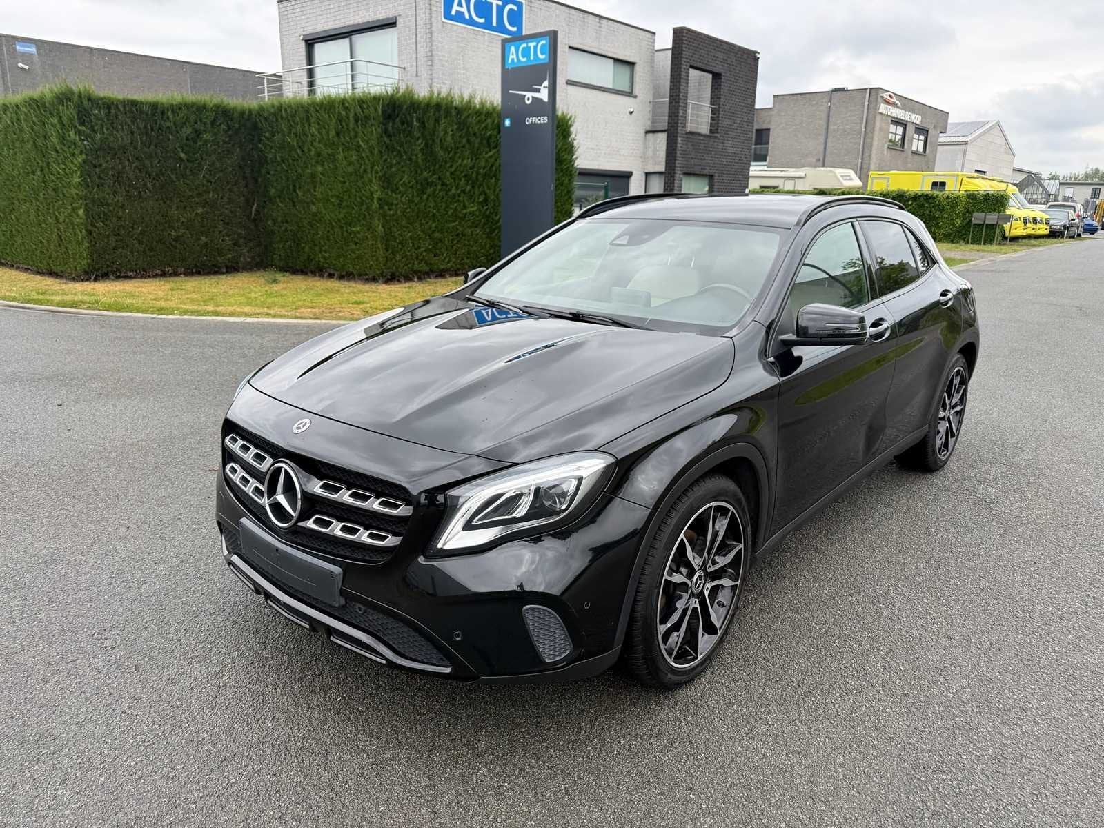 MERCEDES - 2019 - GLA - 180 - Voiture voyageurs, Autos, Achat, Euro 6, Entreprise, Boîte manuelle