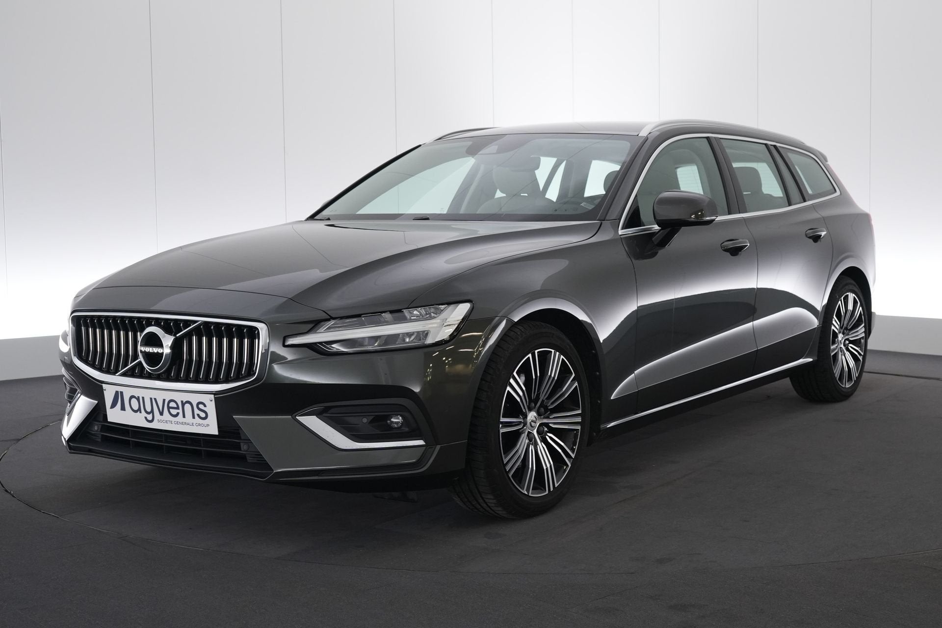 (1XPD275) VOLVO V60, Autos, Cuir, Argent ou Gris, Achat, Euro 6