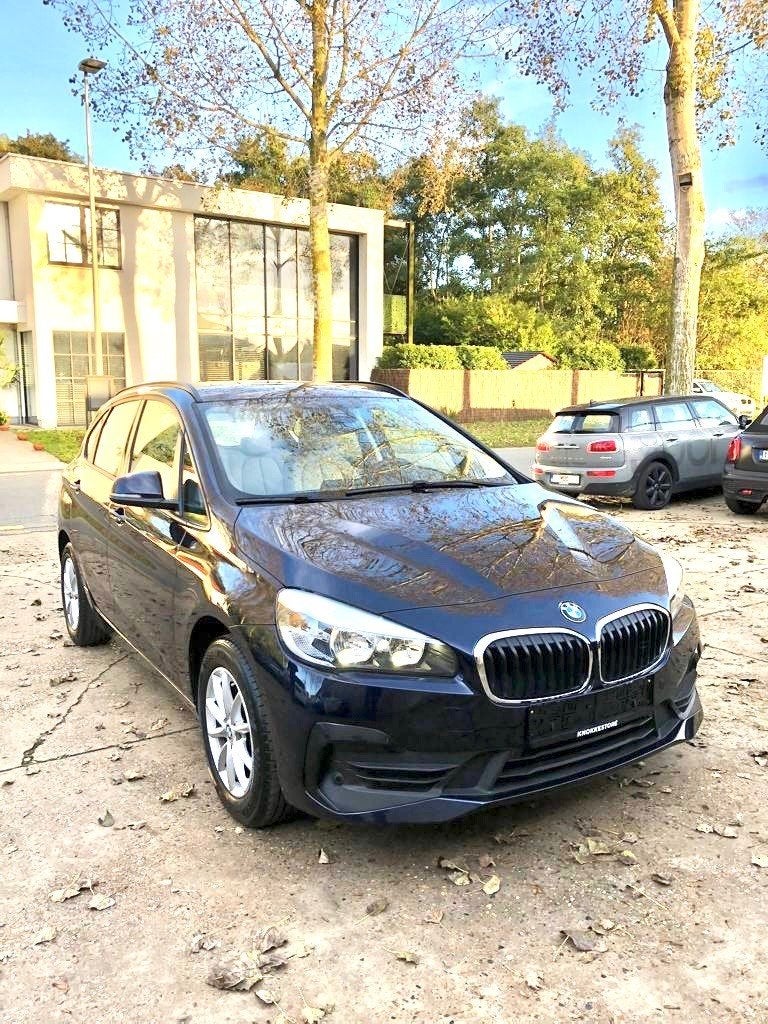 BMW 216i Active Tourer lichte vracht, Autos, BMW, Particulier, Série 2, Attache-remorque, Essence, 5 portes, Bleu, Beige, Enlèvement