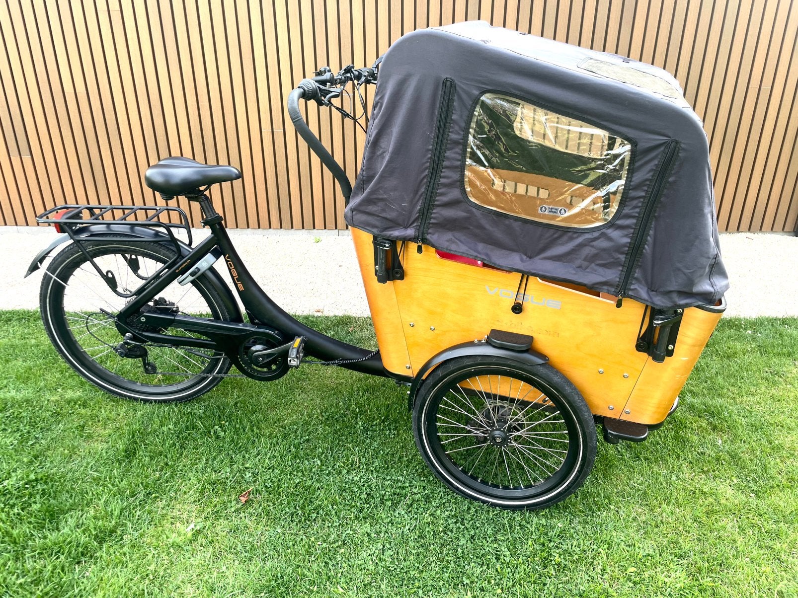 Bakfiets Vogue, 4 kinderen of meer, Gebruikt, Huif, Schijfrem