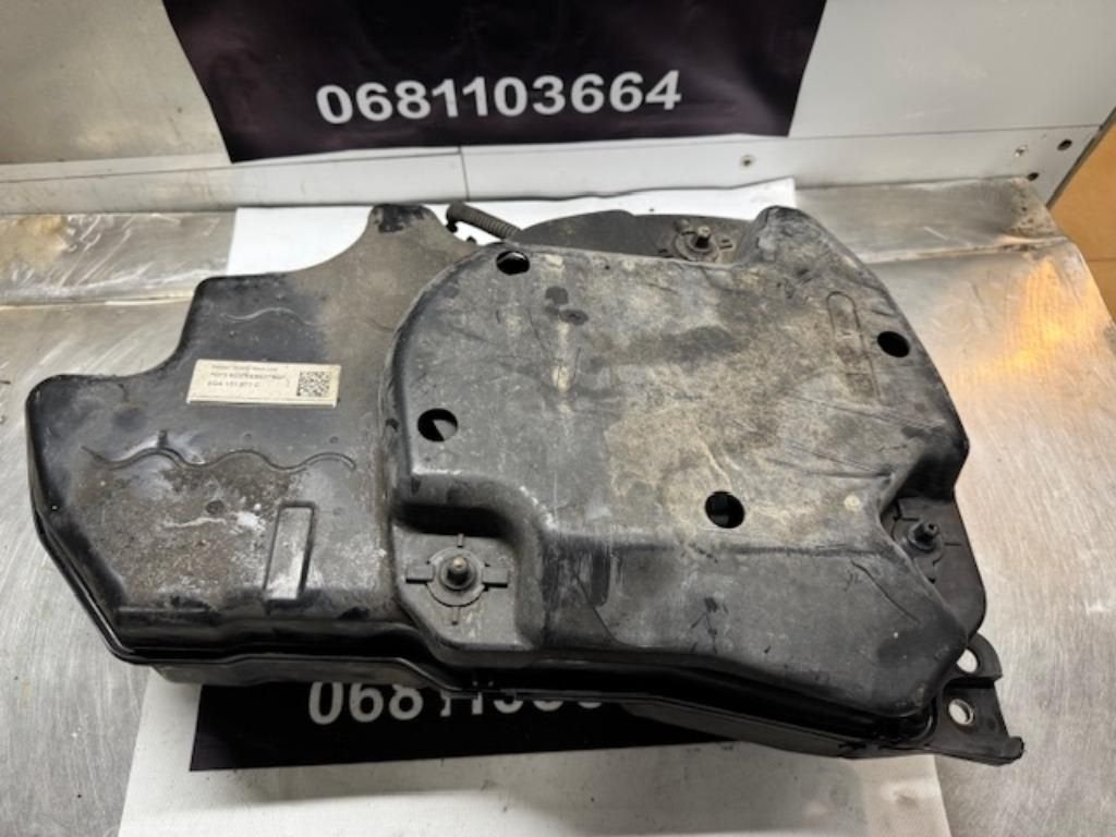 Volkswagen Touran T-Roc Golf 7 Caddy Adblue Tank Compleet, Auto-onderdelen, Brandstofsystemen, Gebruikt, -, -, Ophalen of Verzenden