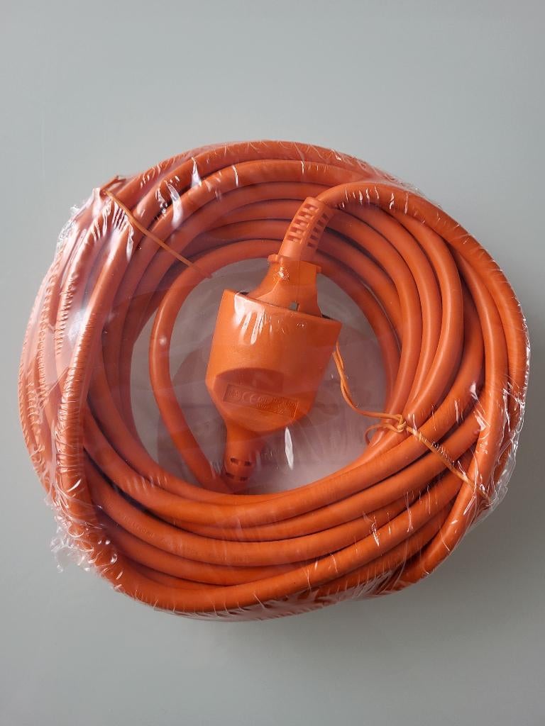hubo oranje verlengkabel verlengsnoer 10m oranje 3G 1,5mm², Bricolage & Construction, Électricité & Câbles, Neuf, Câble ou Fil électrique