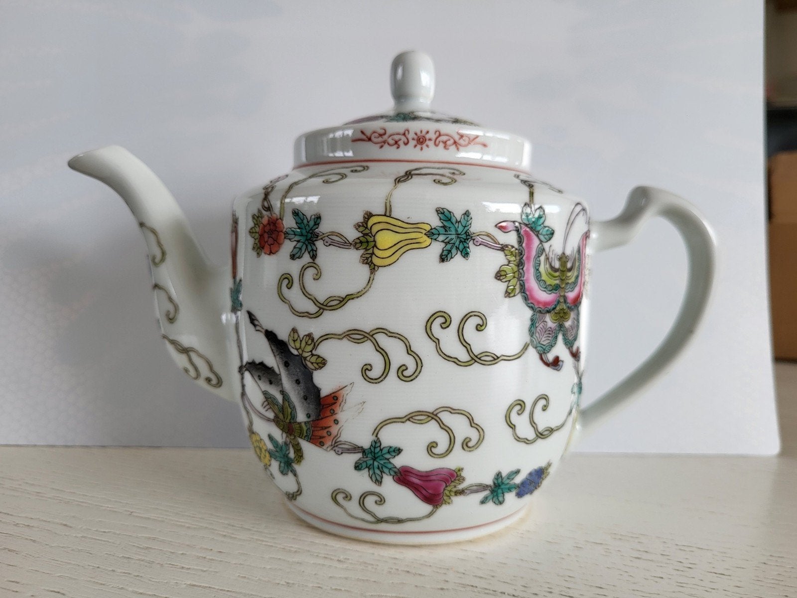 Chinees theeservies. MUN SHOU ,pot,4 tasjes en dienblad., Ophalen